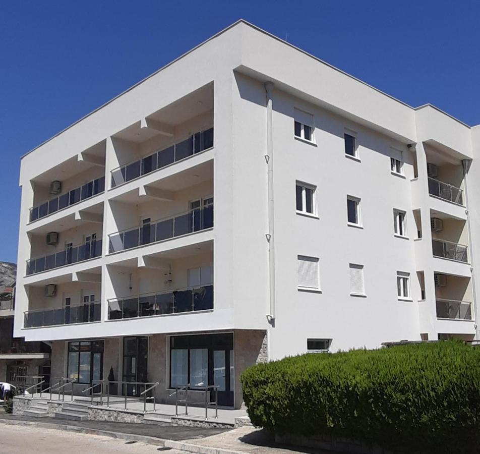 Apartman Panorama เทรบินเย ภายนอก รูปภาพ
